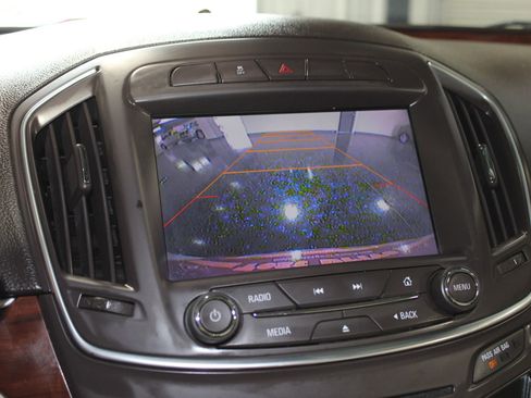 Used 2014 Buick Regal FWD image 14