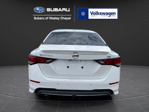 Used 2022 Nissan Sentra SR w/ Lighting Package FWD image 6