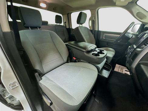 Used 2022 RAM 1500 Classic SLT w/ Electronics Group image 26