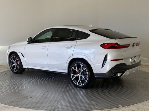 New 2026 BMW X6 xDrive40i w/ Executive Package image 3