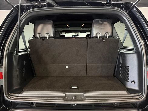 Used 2017 Lincoln Navigator Select AWD/4WD image 12
