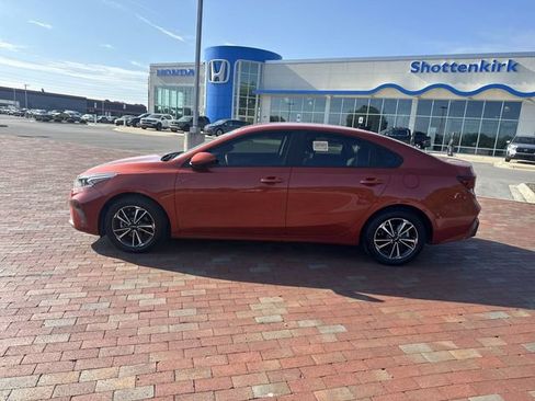 Used 2024 Kia Forte LXS FWD image 3