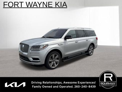 Used 2018 Lincoln Navigator L Reserve w/ Technology Package image 1