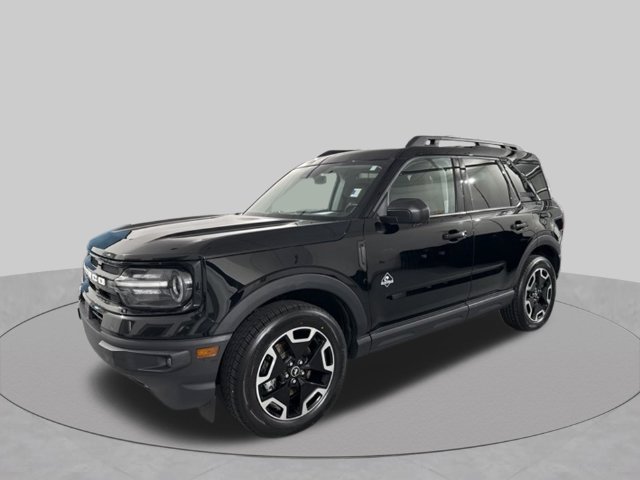 Used 2024 Ford Bronco Sport Outer Banks w/ Tech Package AWD/4WD image 3