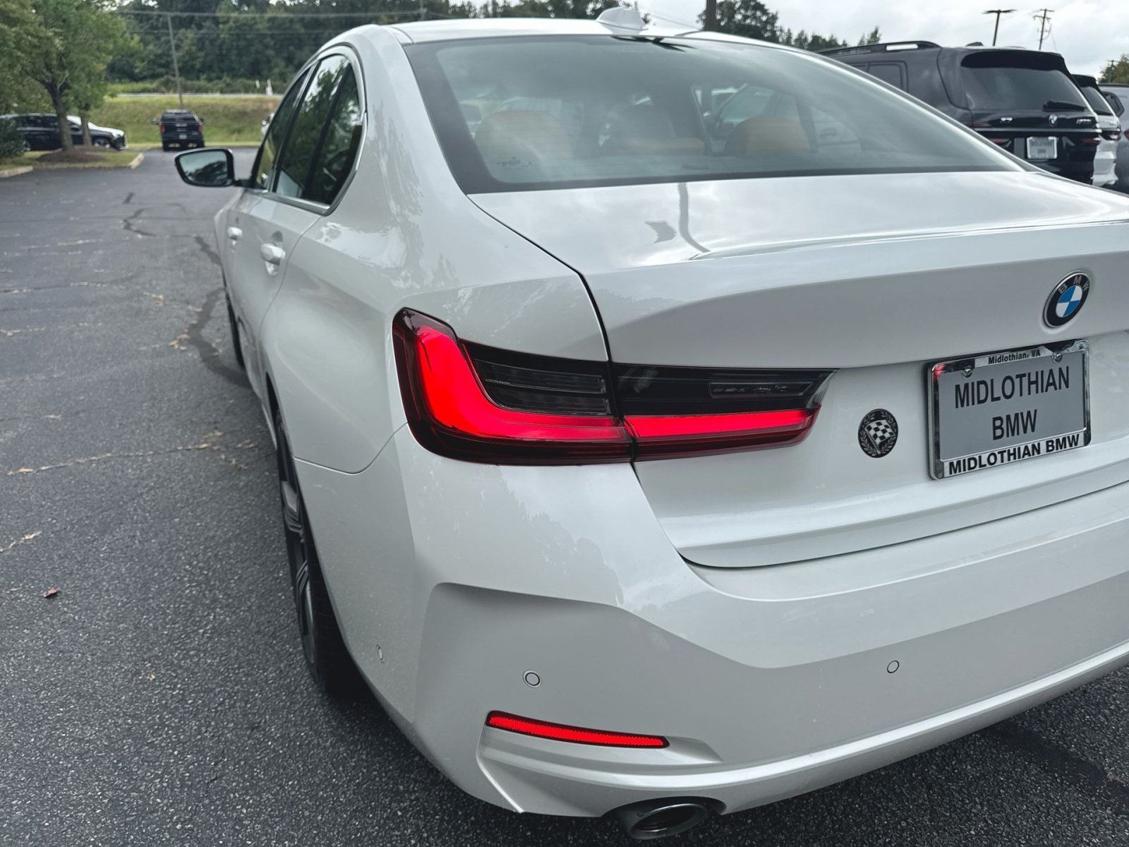 Used 2024 BMW 330i Sedan w/ Premium Package RWD image 27