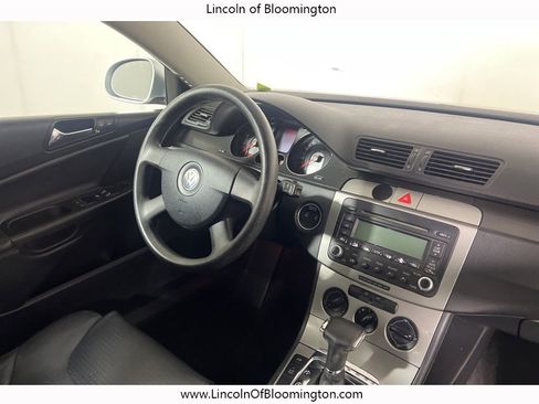 Used 2007 Volkswagen Passat 2.0T image 18