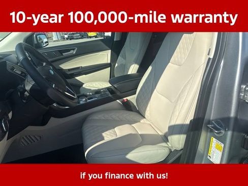 Used 2023 Ford Edge Titanium AWD/4WD image 31