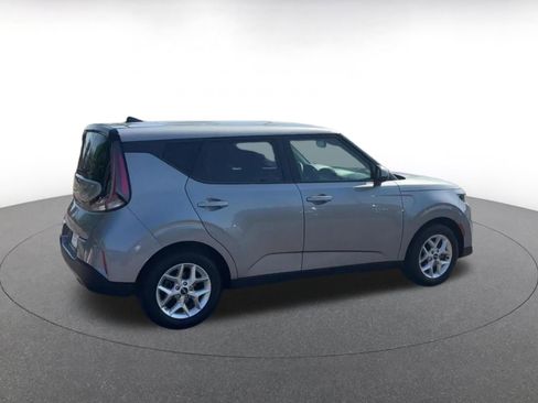 Used 2025 Kia Soul LX w/ LX Technology Package image 15