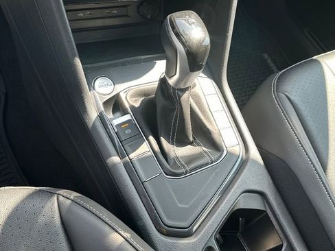 Certified 2024 Volkswagen Tiguan SE R-Line image 34
