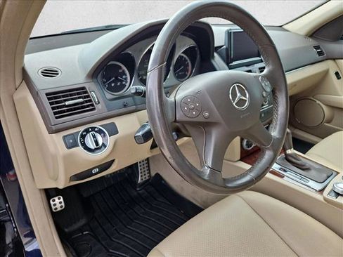 Used 2011 Mercedes-Benz C 300 Sport image 10