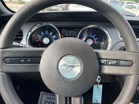 Used 2010 Ford Mustang Coupe RWD image 24