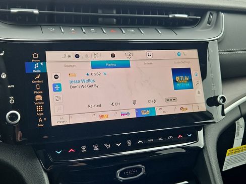 New 2026 Jeep Grand Cherokee Altitude image 11