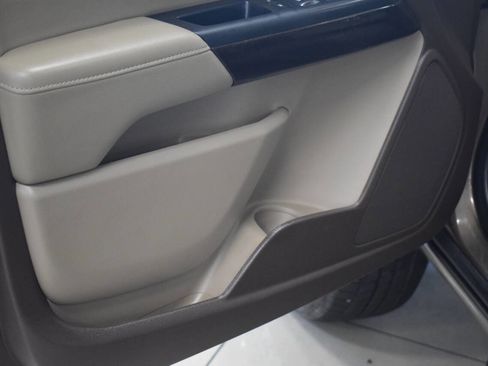 Used 2015 GMC Canyon SLT w/ Driver Alert Package image 57