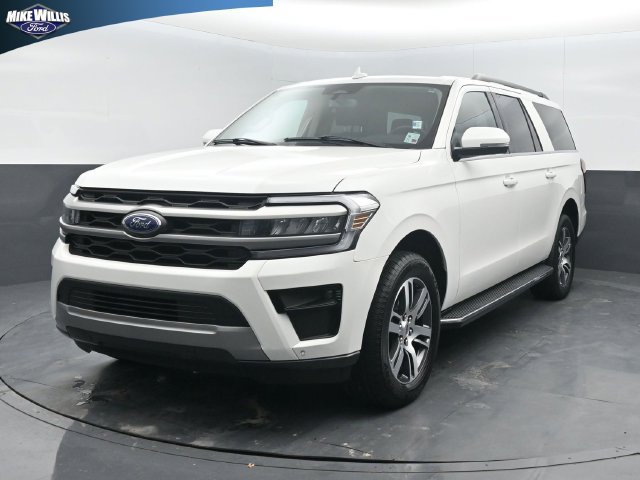 Certified 2023 Ford Expedition Max XLT RWD image 3