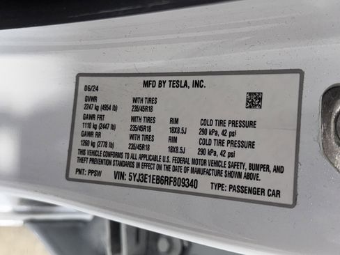 Used 2024 Tesla Model 3 Long Range AWD/4WD image 35