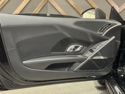 Used 2018 Audi R8 V10 plus image 28