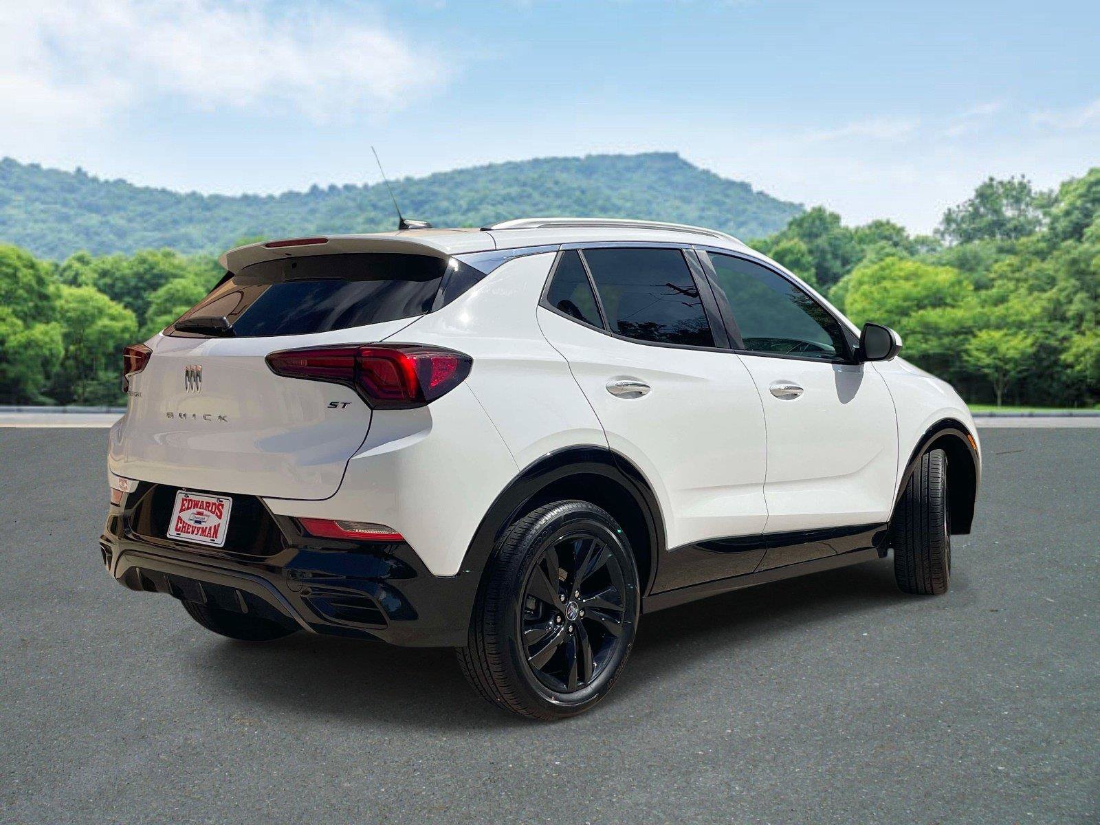 Used 2024 Buick Encore GX Sport Touring w/ Advanced Technology Package FWD image 3