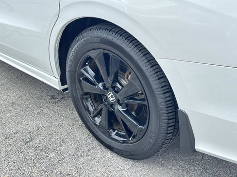 Used 2023 Honda Odyssey Sport image 12