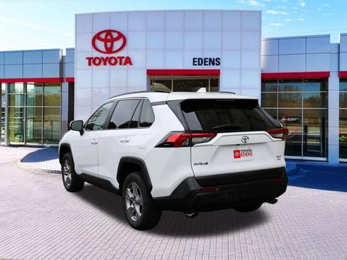 Used 2025 Toyota RAV4 XLE w/ Weather Package AWD/4WD image 3