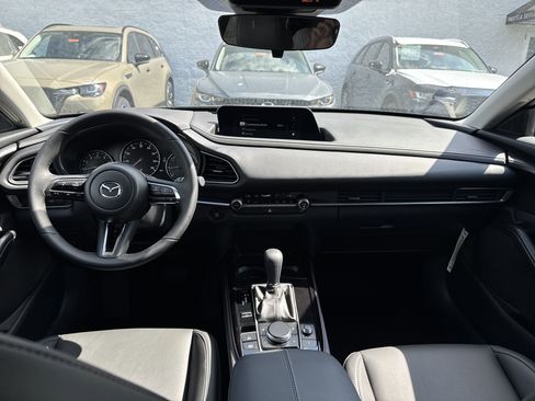 New 2025 MAZDA CX-30 AWD 2.5 S w/ Select Sport Pkg image 11