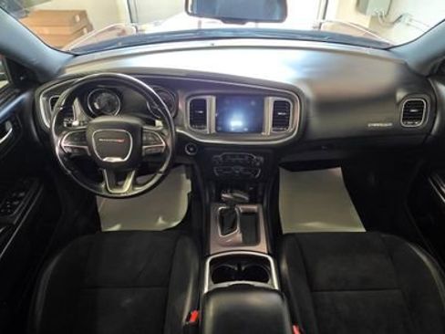 Used 2019 Dodge Charger R/T w/ Plus Group image 28