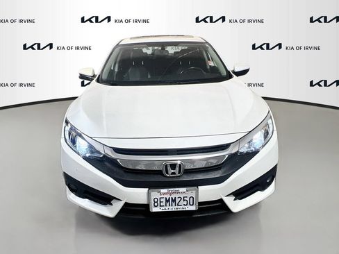 Used 2018 Honda Civic EX-L image 2