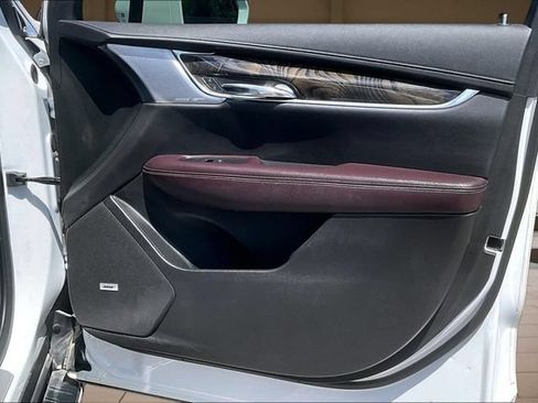 Used 2020 Cadillac XT6 Premium Luxury AWD/4WD image 23