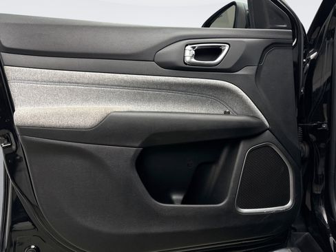 Used 2022 Jeep Compass Latitude w/ Convenience Group image 9