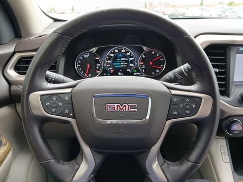 Used 2017 GMC Acadia Denali w/ Technology Package image 10