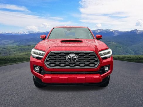 Used 2023 Toyota Tacoma TRD Sport w/ Advanced Technology Package AWD/4WD image 9