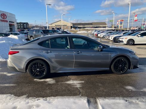 Certified 2026 Toyota Camry SE image 8