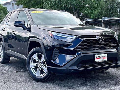 Used 2024 Toyota RAV4 XLE image 2