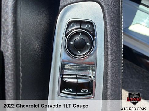 Used 2022 Chevrolet Corvette Stingray Coupe w/ 1LT RWD image 12