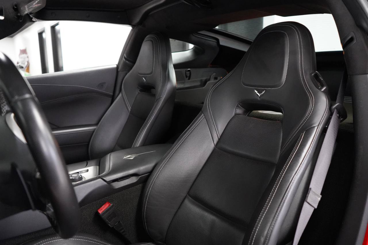 Used 2016 Chevrolet Corvette Stingray Coupe w/ 3LT Preferred Equipment Group RWD image 21