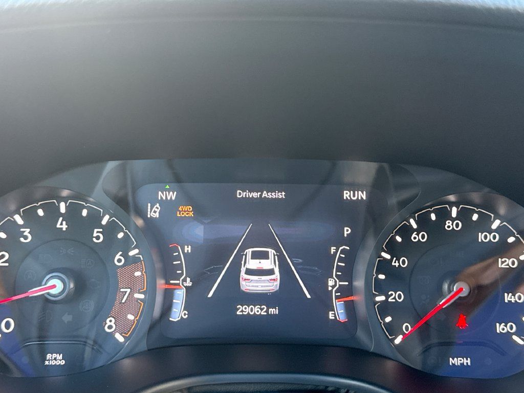 Used 2025 Jeep Compass Limited AWD/4WD image 10