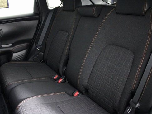 Used 2025 Honda HR-V Sport image 16