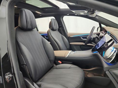 Certified 2023 Mercedes-Benz EQS 580 4MATIC SUV image 19