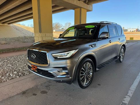 Used 2019 INFINITI QX80 Luxe w/ 22" Wheel Package image 6