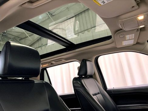 Used 2022 Ford Expedition XLT RWD image 27
