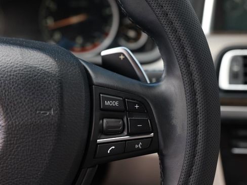 Used 2014 BMW 750Li image 36