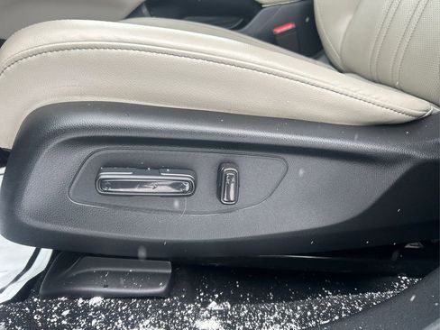 Used 2024 Honda HR-V EX-L image 34
