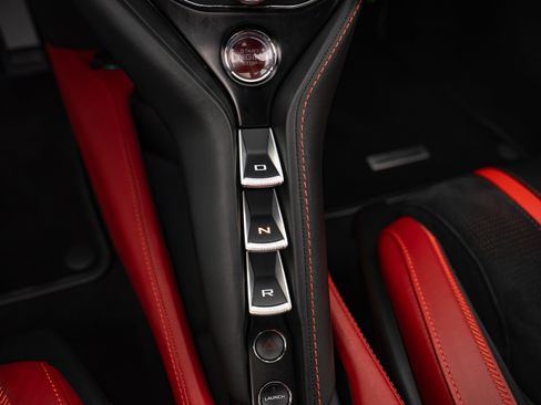 Used 2018 McLaren 720S Performance RWD image 17