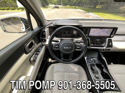 Used 2023 Kia Sorento S w/ Panoramic Sunroof Package FWD image 21