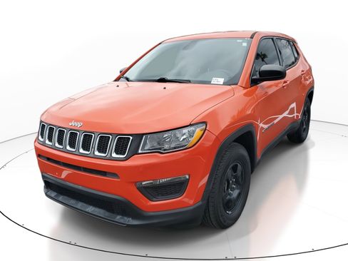 Used 2019 Jeep Compass Sport w/ Tech Group image 2