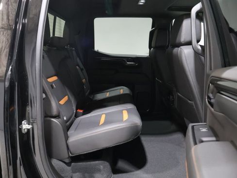 Used 2024 GMC Sierra 1500 AT4 w/ Technology Package image 22