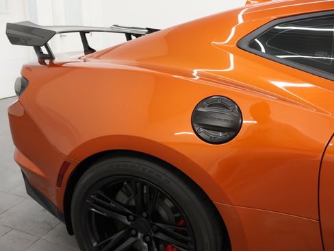 Used 2022 Chevrolet Camaro ZL1 image 25