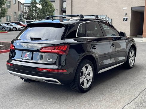 Used 2018 Audi Q5 2.0T Premium Plus w/ Premium Plus Package AWD/4WD image 7