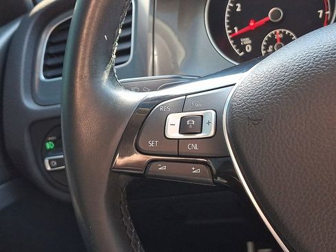 Used 2017 Volkswagen Golf Alltrack SE image 16