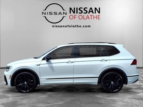 Used 2021 Volkswagen Tiguan SE R-Line AWD/4WD image 21