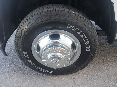 Used 2024 RAM 3500 SLT w/ Quick Order Package 2YG SLT image 53